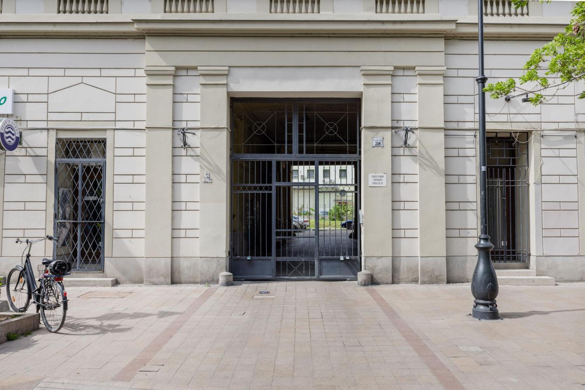 A Touch Of Provence And Pastels In The Centre Budapeste Exterior foto