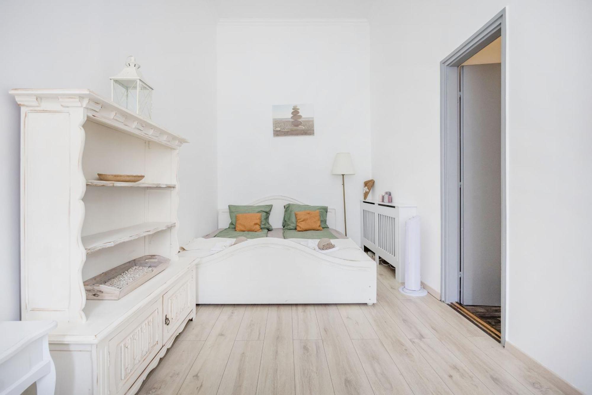 A Touch Of Provence And Pastels In The Centre Budapeste Exterior foto
