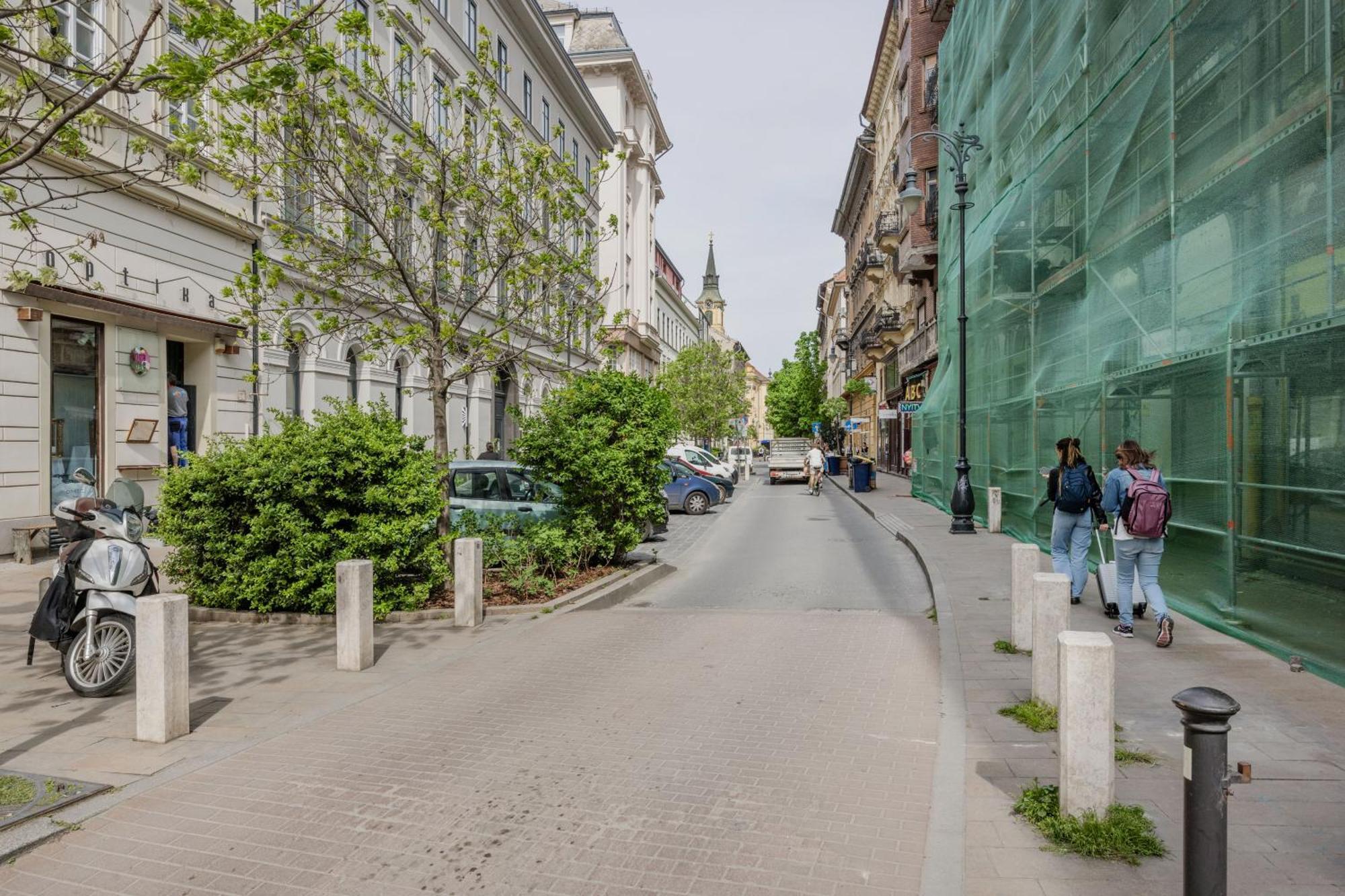 A Touch Of Provence And Pastels In The Centre Budapeste Exterior foto